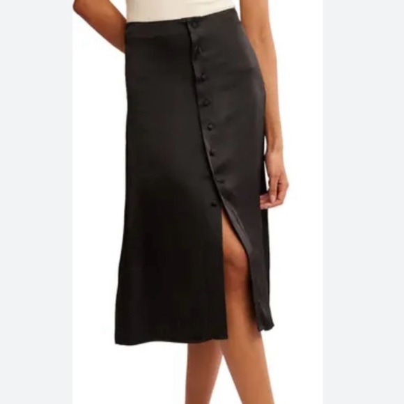 Free People Women’s Black Midi Analise Skirt Buttoned Satin New Small - Picture 1 of 13